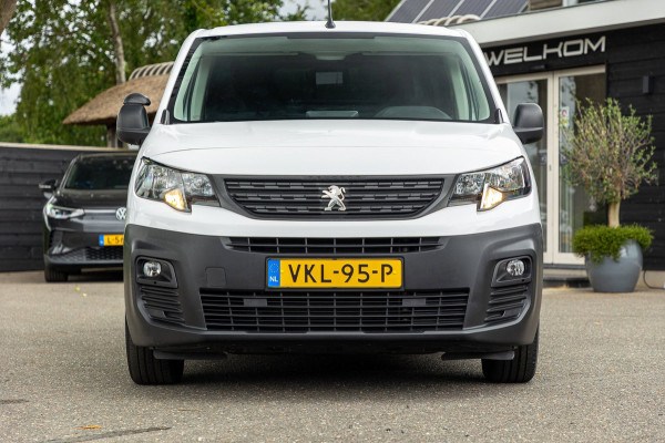 Peugeot Partner 1.2 PureTech Premium Airco I Parkeersensoren I Cruise control I Navigatie I Benzine I Android I CarPlay I NAP