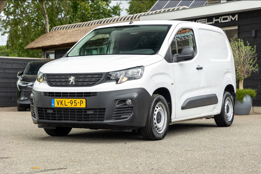 Peugeot Partner 1.2 PureTech Premium Airco I Parkeersensoren I Cruise control I Navigatie I Benzine I Android I CarPlay I NAP