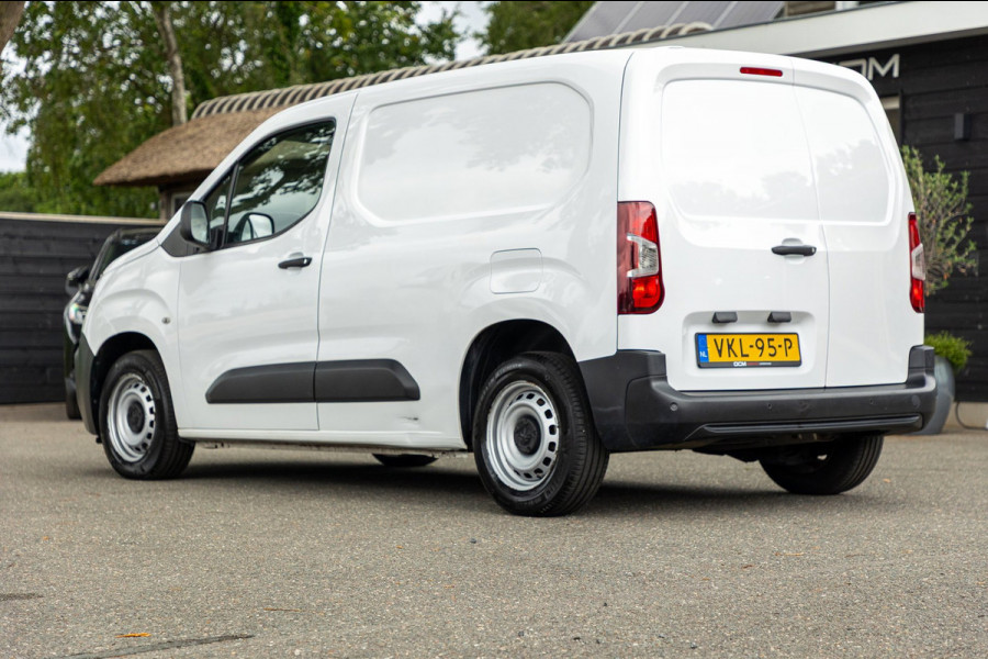 Peugeot Partner 1.2 PureTech Premium Airco I Parkeersensoren I Cruise control I Navigatie I Benzine I Android I CarPlay I NAP