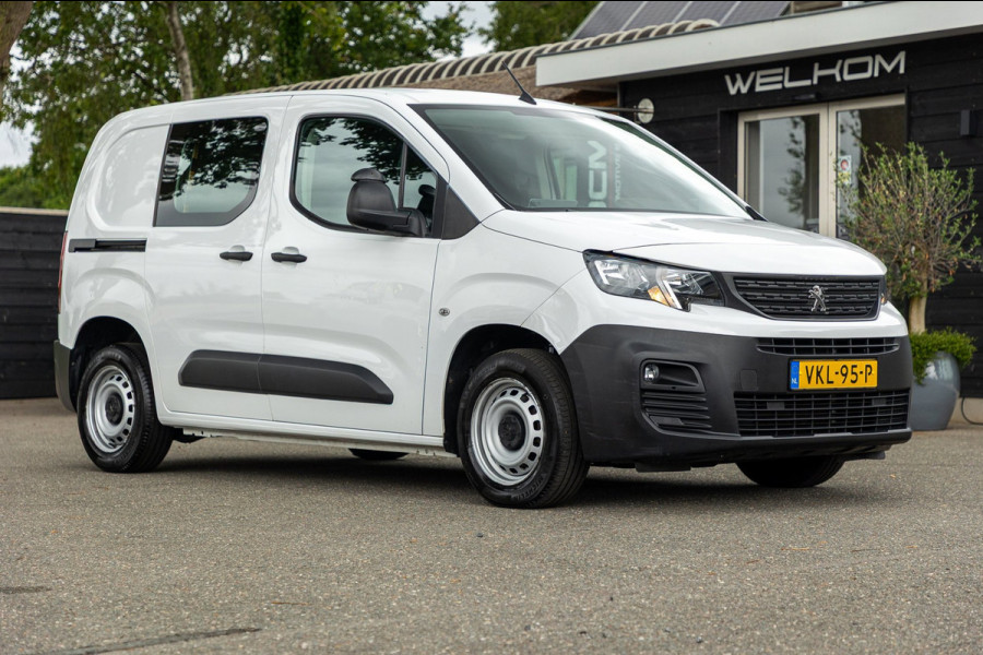 Peugeot Partner 1.2 PureTech Premium Airco I Parkeersensoren I Cruise control I Navigatie I Benzine I Android I CarPlay I NAP