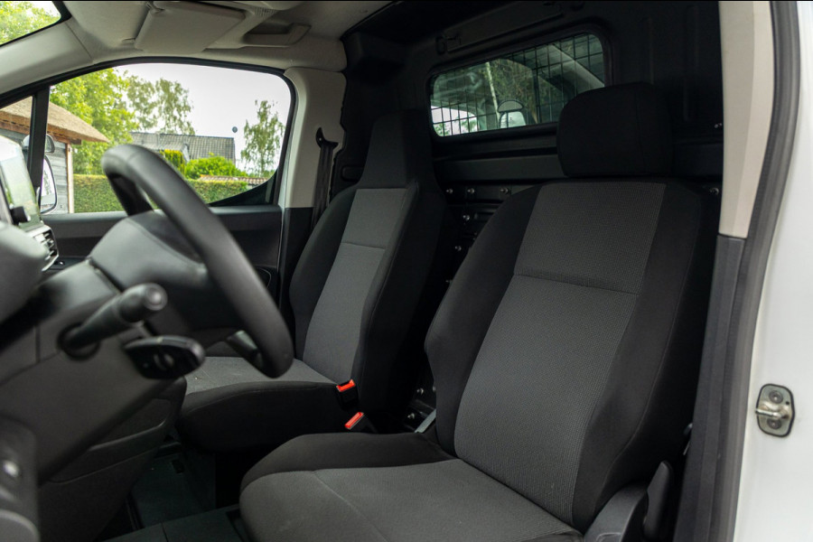 Peugeot Partner 1.2 PureTech Premium Airco I Parkeersensoren I Cruise control I Navigatie I Benzine I Android I CarPlay I NAP