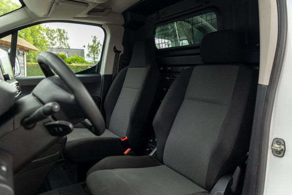 Peugeot Partner 1.2 PureTech Premium Airco I Parkeersensoren I Cruise control I Navigatie I Benzine I Android I CarPlay I NAP