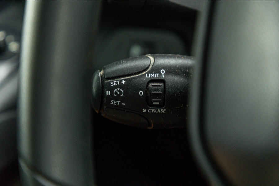 Peugeot Partner 1.2 PureTech Premium Airco I Parkeersensoren I Cruise control I Navigatie I Benzine I Android I CarPlay I NAP