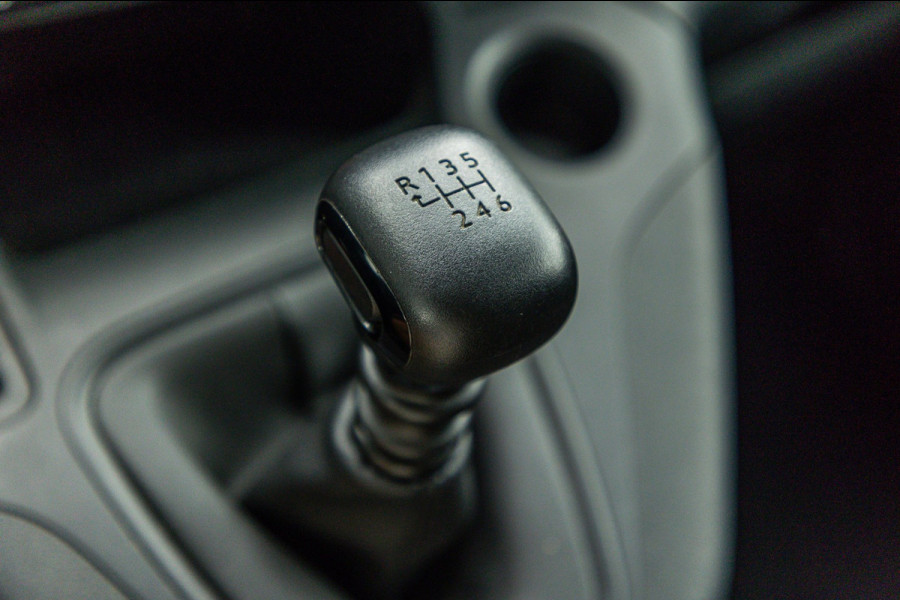 Peugeot Partner 1.2 PureTech Premium Airco I Parkeersensoren I Cruise control I Navigatie I Benzine I Android I CarPlay I NAP