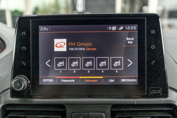Peugeot Partner 1.2 PureTech Premium Airco I Parkeersensoren I Cruise control I Navigatie I Benzine I Android I CarPlay I NAP