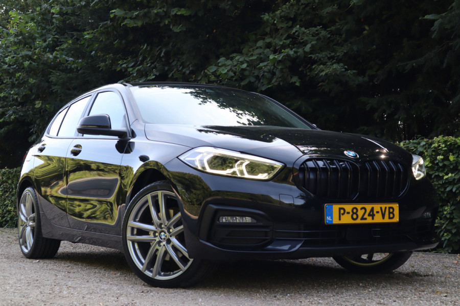 BMW 1-serie Business Edition | Carplay | Navi | 1e eigenaar |