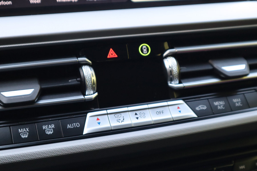BMW 1-serie Business Edition | Carplay | Navi | 1e eigenaar |