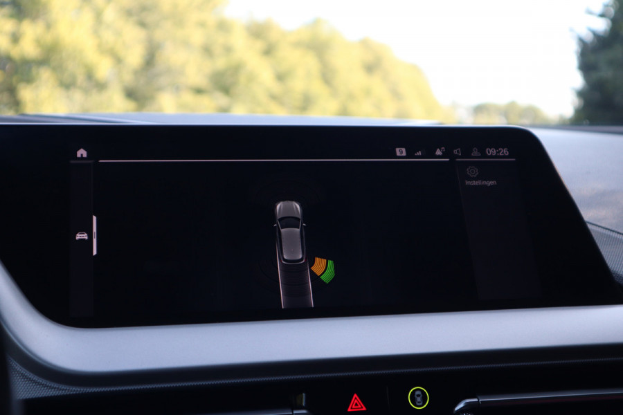 BMW 1-serie Business Edition | Carplay | Navi | 1e eigenaar |