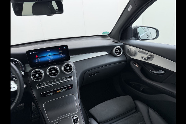 Mercedes-Benz GLC 300 e 4MATIC AMG line | Burmester Trekhaak