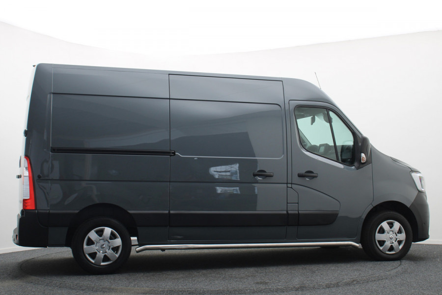 Renault Master T35 2.3 dCi 135 L2H2 Work Edition 3-Zits, Camera, Cruise, Apple Carplay, Rijstrooksensor, DAB, PDC