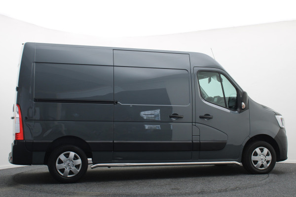Renault Master T35 2.3 dCi 135 L2H2 Work Edition 3-Zits, Camera, Cruise, Apple Carplay, Rijstrooksensor, DAB, PDC