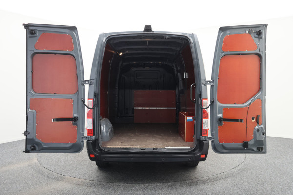 Renault Master T35 2.3 dCi 135 L2H2 Work Edition 3-Zits, Camera, Cruise, Apple Carplay, Rijstrooksensor, DAB, PDC