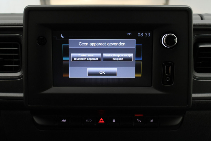 Renault Master T35 2.3 dCi 135 L2H2 Work Edition 3-Zits, Camera, Cruise, Apple Carplay, Rijstrooksensor, DAB, PDC