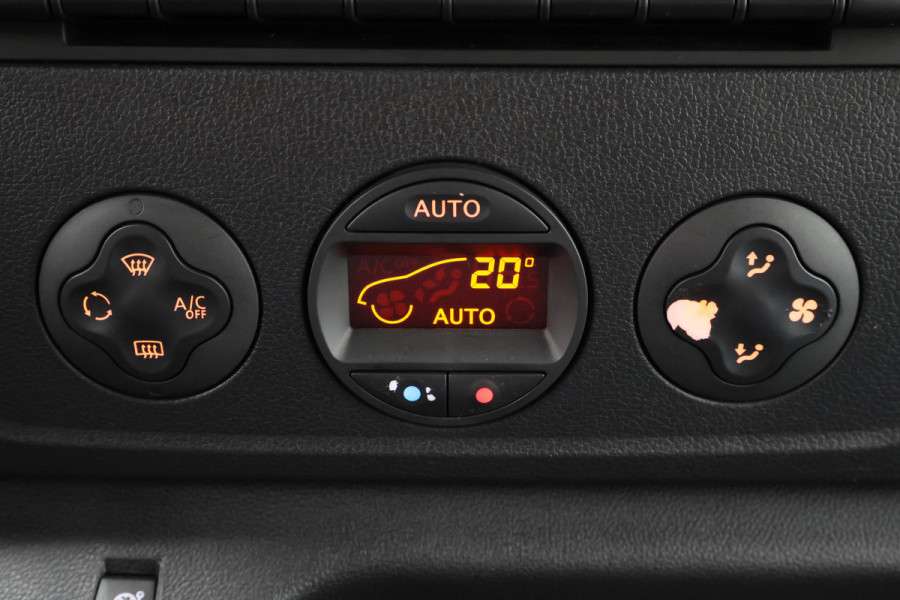 Renault Master T35 2.3 dCi 135 L2H2 Work Edition 3-Zits, Camera, Cruise, Apple Carplay, Rijstrooksensor, DAB, PDC