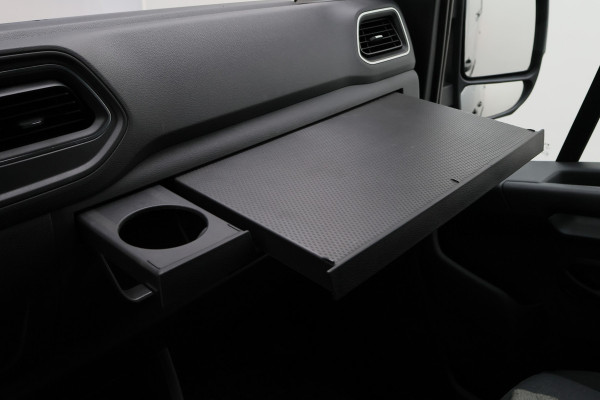 Renault Master T35 2.3 dCi 135 L2H2 Work Edition 3-Zits, Camera, Cruise, Apple Carplay, Rijstrooksensor, DAB, PDC