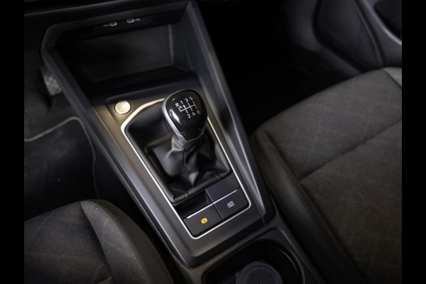 Volkswagen Golf Variant 1.0 TSI Life 110pk / Airco / Stoelverwarming / Achteruitrijcamera / Apple carplay / Adaptieve cruise control