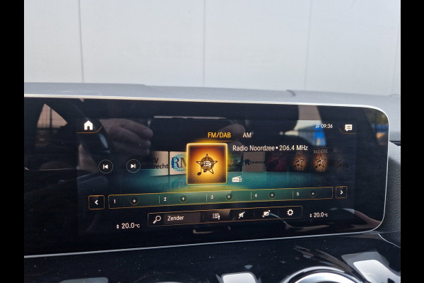 Mercedes-Benz B-Klasse 180 Business Solution AMG /Led /Org NL