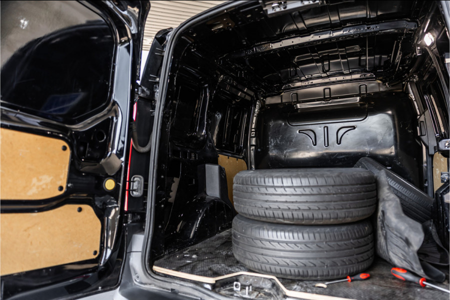 Ford Transit Connect 1.5 TDCI | Airco | Trekhaak | MF Stuur | Bluetooth | Orig. NL Auto | Nieuwe APK