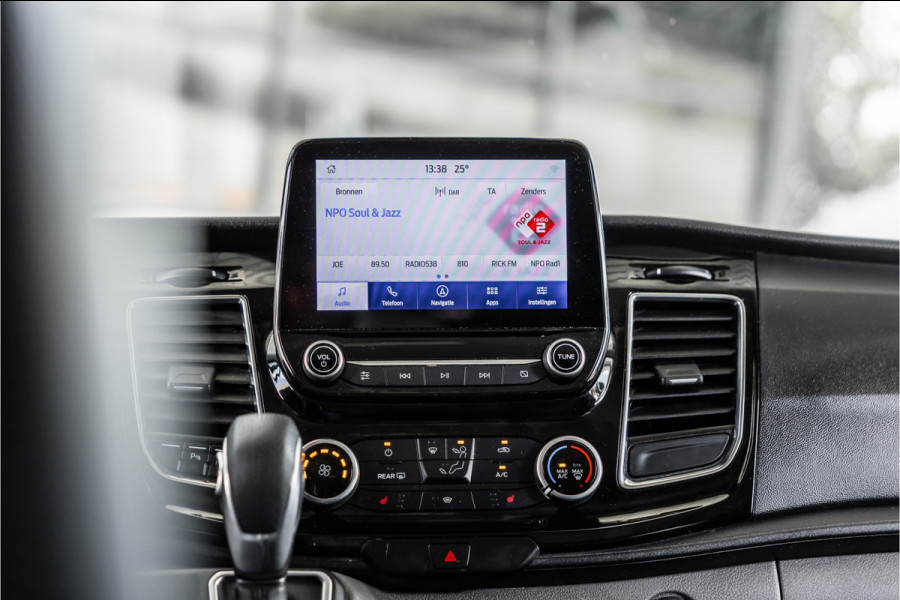Ford Transit Custom 320 2.0 TDCI 170 PK L2H1 Limited DC | Dubbel cabine | Bi-Xenon | CarPlay | Navigatie | Stoelverwarming | Trekhaak | Euro 6 | Nieuwe APK