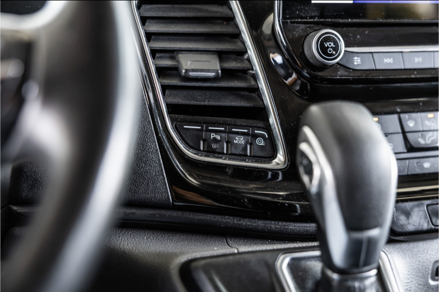 Ford Transit Custom 320 2.0 TDCI 170 PK L2H1 Limited DC | Dubbel cabine | Bi-Xenon | CarPlay | Navigatie | Stoelverwarming | Trekhaak | Euro 6 | Nieuwe APK