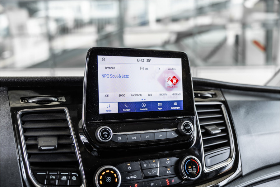 Ford Transit Custom 320 2.0 TDCI 170 PK L2H1 Limited DC | Dubbel cabine | Bi-Xenon | CarPlay | Navigatie | Stoelverwarming | Trekhaak | Euro 6 | Nieuwe APK