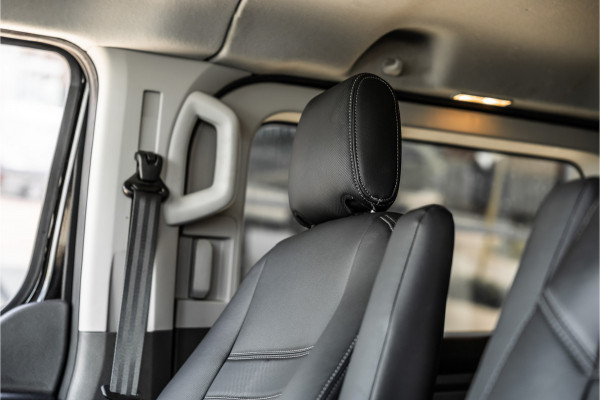 Ford Transit Custom 320 2.0 TDCI 170 PK L2H1 Limited DC | Dubbel cabine | Bi-Xenon | CarPlay | Navigatie | Stoelverwarming | Trekhaak | Euro 6 | Nieuwe APK