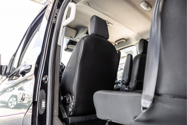 Ford Transit Custom 320 2.0 TDCI 170 PK L2H1 Limited DC | Dubbel cabine | Bi-Xenon | CarPlay | Navigatie | Stoelverwarming | Trekhaak | Euro 6 | Nieuwe APK