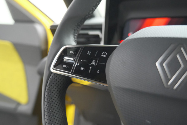 Renault 5 comfort range iconic cinq 52 kWh | 99,1% SOH | Adaptieve Cruise Control | Harman Kardon | Camera