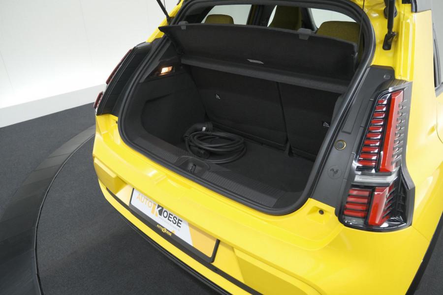 Renault 5 comfort range iconic cinq 52 kWh | 99,1% SOH | Adaptieve Cruise Control | Harman Kardon | Camera