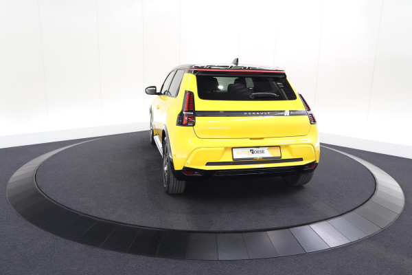 Renault 5 comfort range iconic cinq 52 kWh | 99,1% SOH | Adaptieve Cruise Control | Harman Kardon | Camera