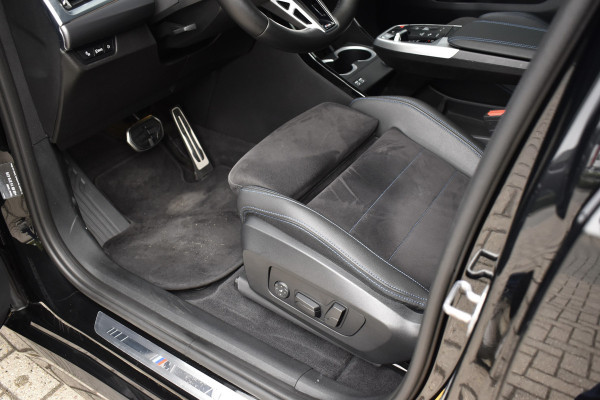 BMW X1 xDrive30e M Sport | Pano | Trekhaak | Harman/Kardon | Massage | ACC | Head-Up | Memory seat | Sfeerverlichting |