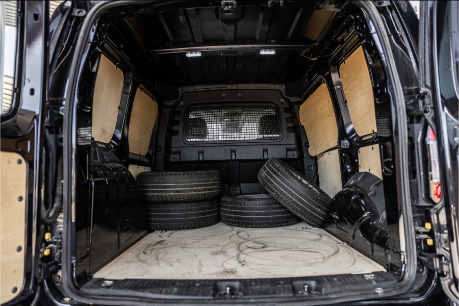 Volkswagen Caddy Cargo 2.0 TDI | DSG | LED | CarPlay | Camera | Virtual Cockpit | Navigatie | Cruise control | Nieuwe APK | DAB | Euro 6