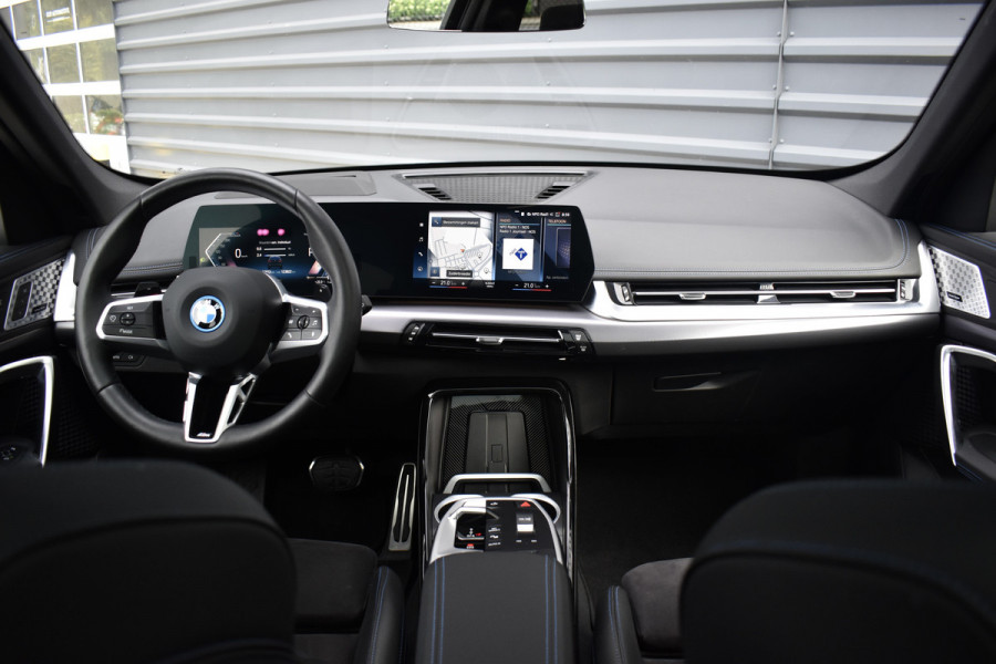 BMW X1 xDrive30e M Sport | Pano | Trekhaak | Harman/Kardon | Massage | ACC | Head-Up | Memory seat | Sfeerverlichting |
