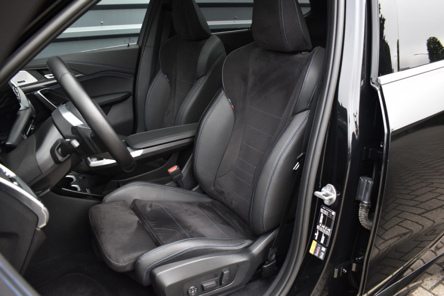 BMW X1 xDrive30e M Sport | Pano | Trekhaak | Harman/Kardon | Massage | ACC | Head-Up | Memory seat | Sfeerverlichting |
