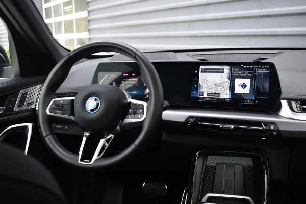 BMW X1 xDrive30e M Sport | Pano | Trekhaak | Harman/Kardon | Massage | ACC | Head-Up | Memory seat | Sfeerverlichting |