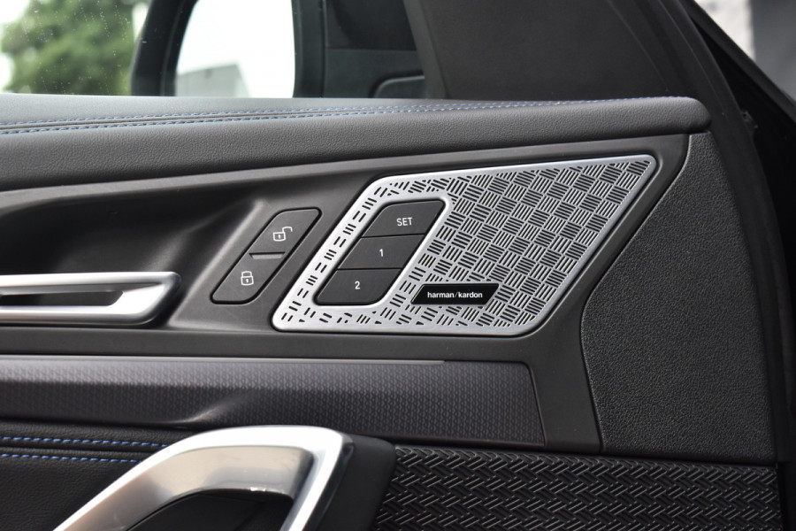 BMW X1 xDrive30e M Sport | Pano | Trekhaak | Harman/Kardon | Massage | ACC | Head-Up | Memory seat | Sfeerverlichting |