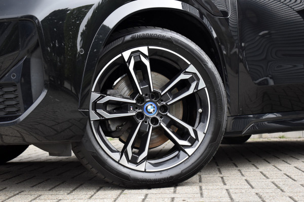 BMW X1 xDrive30e M Sport | Pano | Trekhaak | Harman/Kardon | Massage | ACC | Head-Up | Memory seat | Sfeerverlichting |