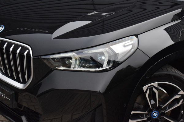 BMW X1 xDrive30e M Sport | Pano | Trekhaak | Harman/Kardon | Massage | ACC | Head-Up | Memory seat | Sfeerverlichting |