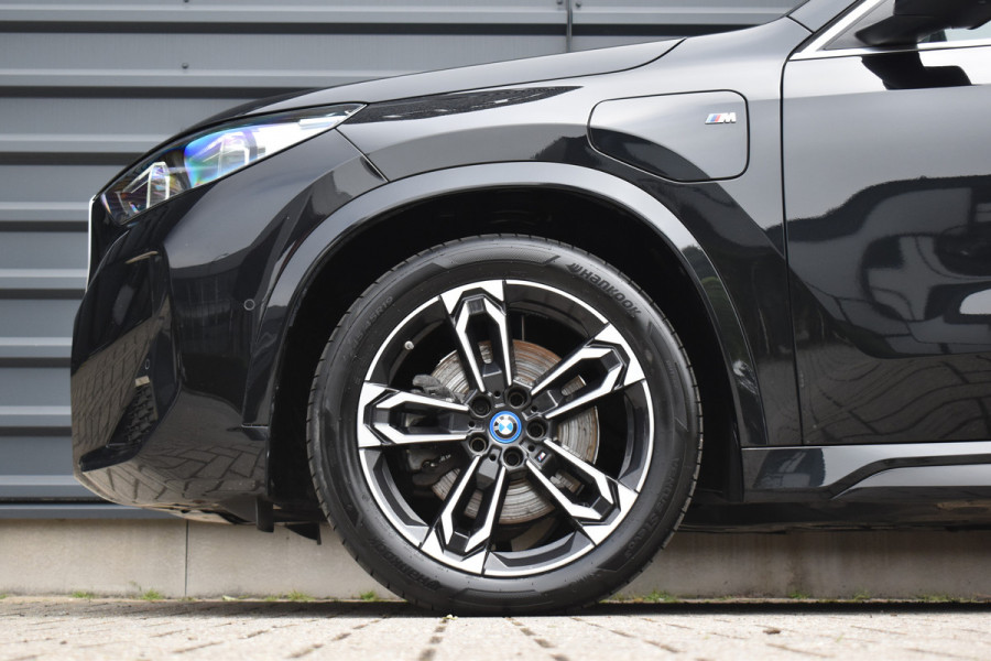 BMW X1 xDrive30e M Sport | Pano | Trekhaak | Harman/Kardon | Massage | ACC | Head-Up | Memory seat | Sfeerverlichting |