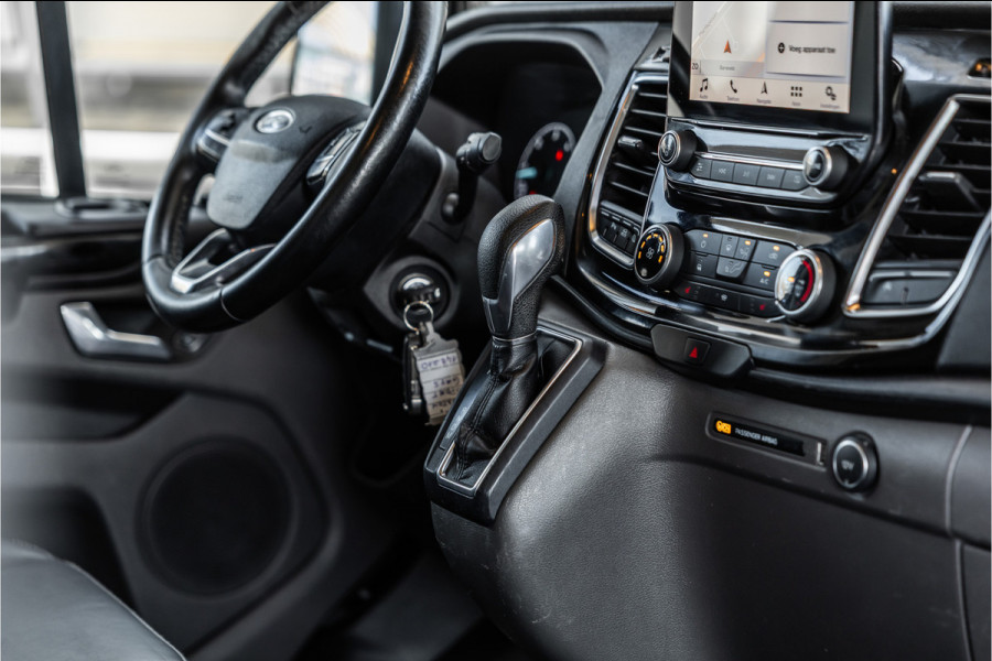 Ford Transit Custom 320 2.0 TDCI 185 PK L2H1 Sport | Automaat | CarPlay | Camera | Stoelverwarming | Navigatie | Elek stoelen | DAB | Nieuwe APK | Orig. NL Auto