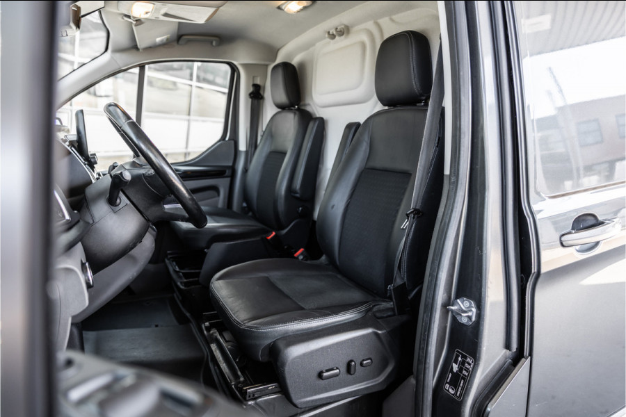 Ford Transit Custom 320 2.0 TDCI 185 PK L2H1 Sport | Automaat | CarPlay | Camera | Stoelverwarming | Navigatie | Elek stoelen | DAB | Nieuwe APK | Orig. NL Auto