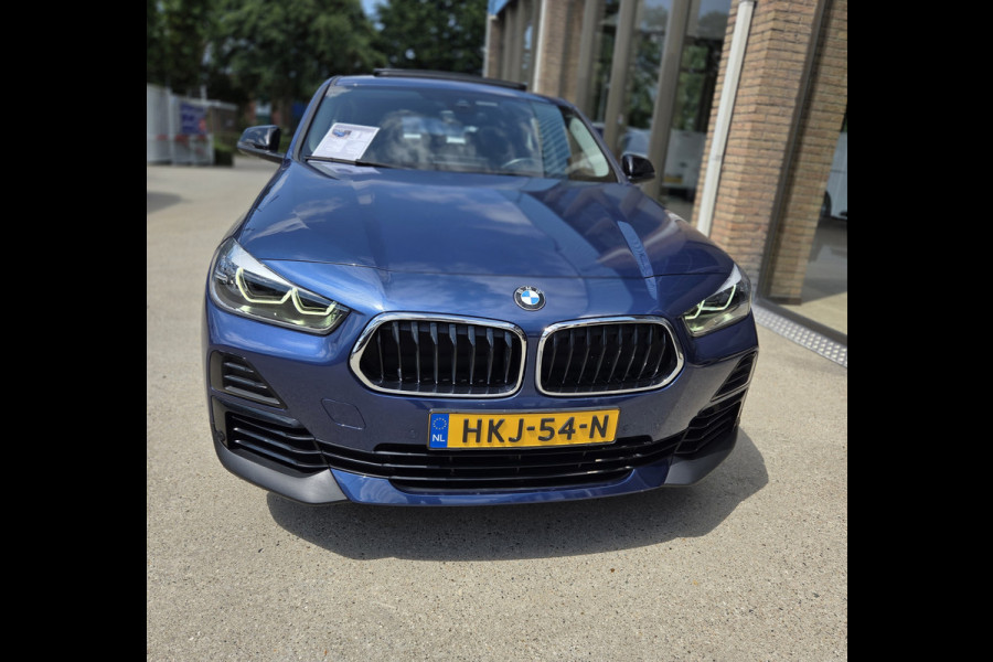 BMW X2 xDrive25e High Executive M-Tech Sport interieur , Head-up Display , Panoramadak