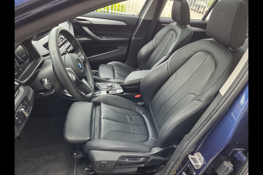 BMW X2 xDrive25e High Executive M-Tech Sport interieur , Head-up Display , Panoramadak