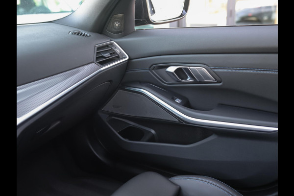 BMW 3-serie 330e | Frozen | M-Sport Pro | Pano | H/K | Memory