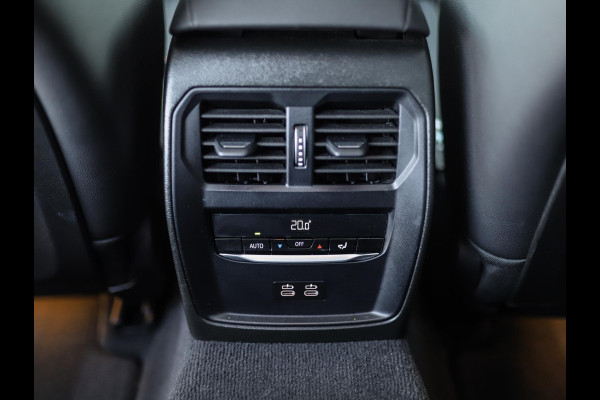 BMW 3-serie 330e | Frozen | M-Sport Pro | Pano | H/K | Memory
