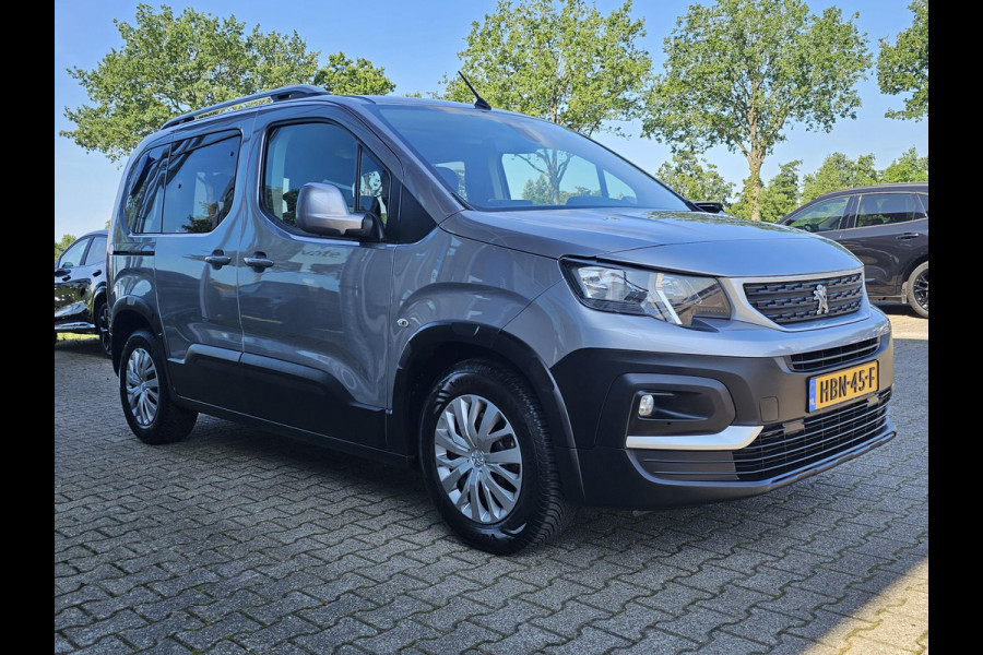 Peugeot Rifter 1.2 Allure automaat | Hoge instap | Ruim en praktisch | Stoelverwarming | Climate control | Parkeersensoren | Trekhaak |