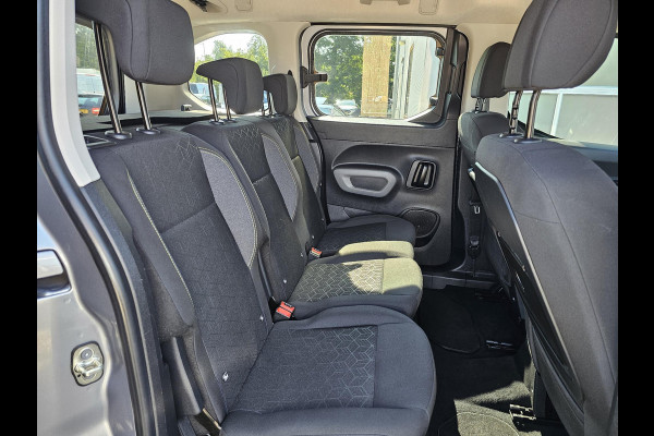 Peugeot Rifter 1.2 Allure automaat | Hoge instap | Ruim en praktisch | Stoelverwarming | Climate control | Parkeersensoren | Trekhaak |