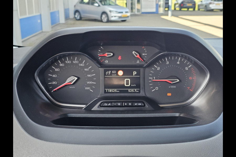 Peugeot Rifter 1.2 Allure automaat | Hoge instap | Ruim en praktisch | Stoelverwarming | Climate control | Parkeersensoren | Trekhaak |