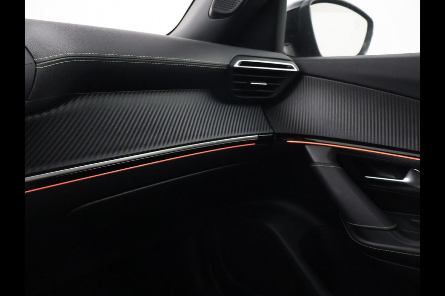 Peugeot e-2008 EV GT PREMIERE + PANORAMA SCHUIFDAK | ADAPTIVE CRUISE | STOELVERWARMING | CAMERA