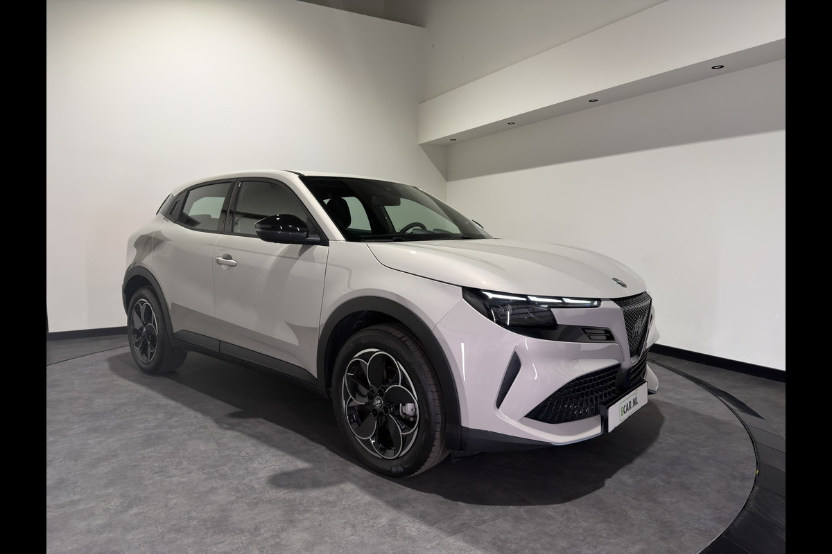 Alfa Romeo junior Elettrica 54 kWh | SOH 97,0 % | Cruise Control Adaptief